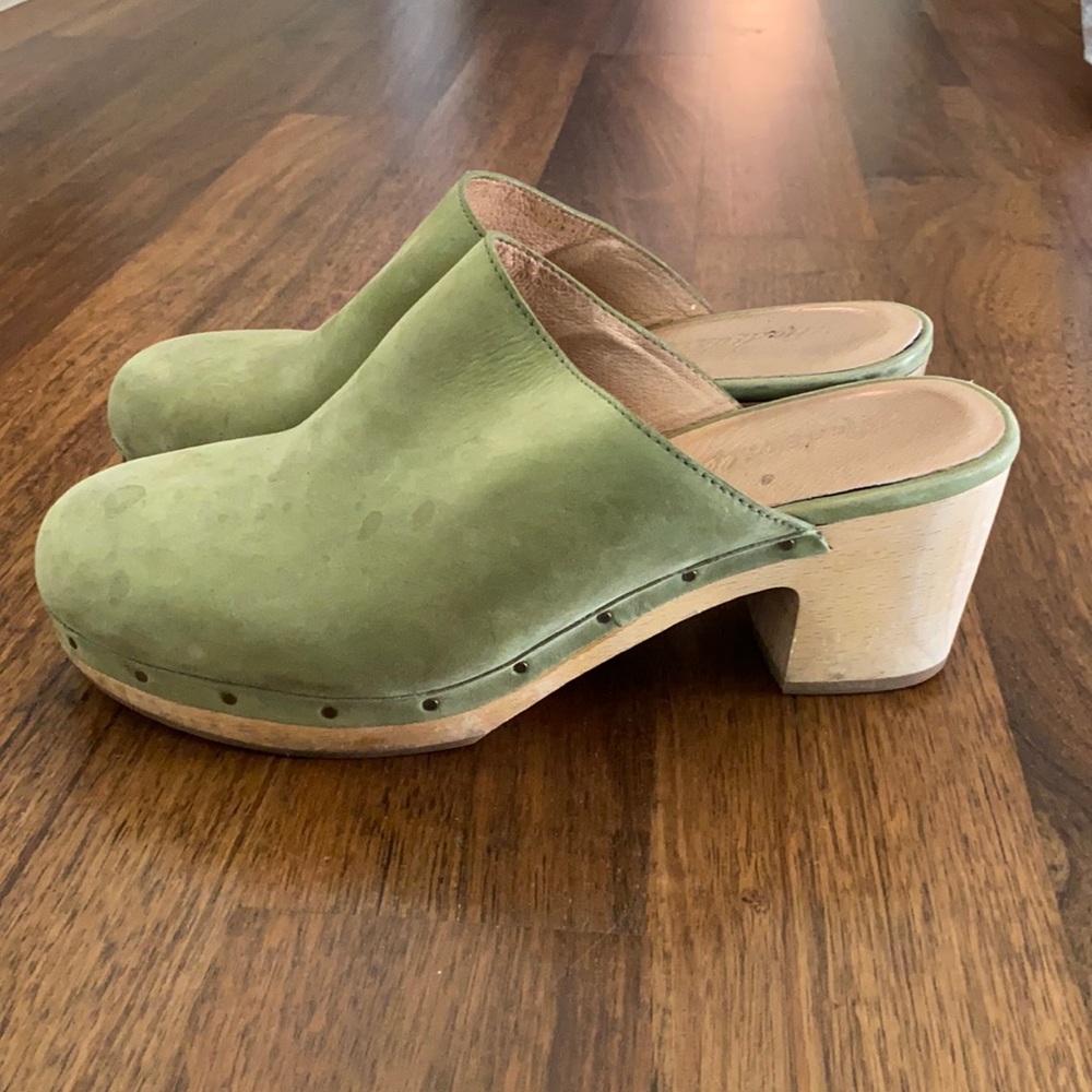 Madewell suede / wood clogs
